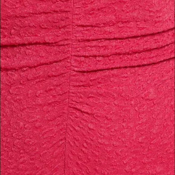 Leith Sleeveless Ruched V-Neck Bodysuit - Picture 4 of 10